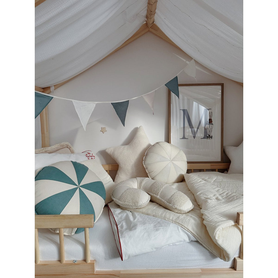 "White lamb" boucle, bomuld Patchwork Lillipop pude
