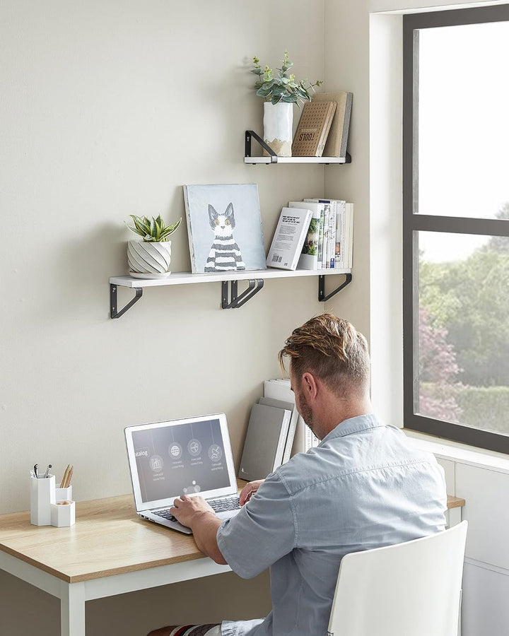 Sæt med 3 vægmonterede robuste displayhylder, industrielt design, hvid