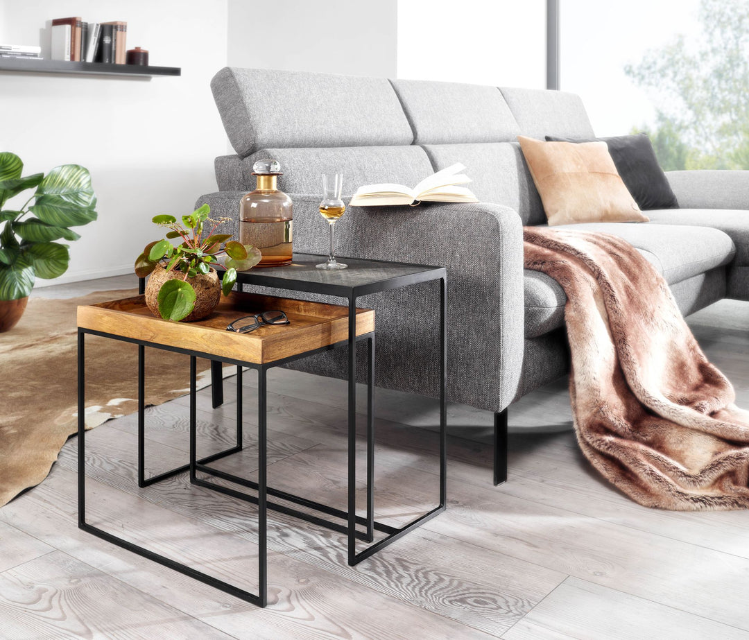 Sæt med 2 stueborde, massivt mangotræ/stenlook, rektangulært sidebord, industrielt design sidebord, rektangulært sofabord, 2-delt indskudsbordssæt