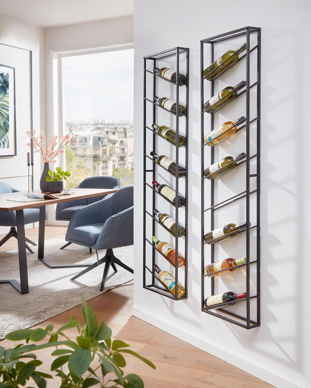 Vægmonteret vinreol i metal, sort, 36x150x8 cm, stor, til 8 flasker, designer vægreol til køkkenet, hængende flaskereol, smal, vægmonteret