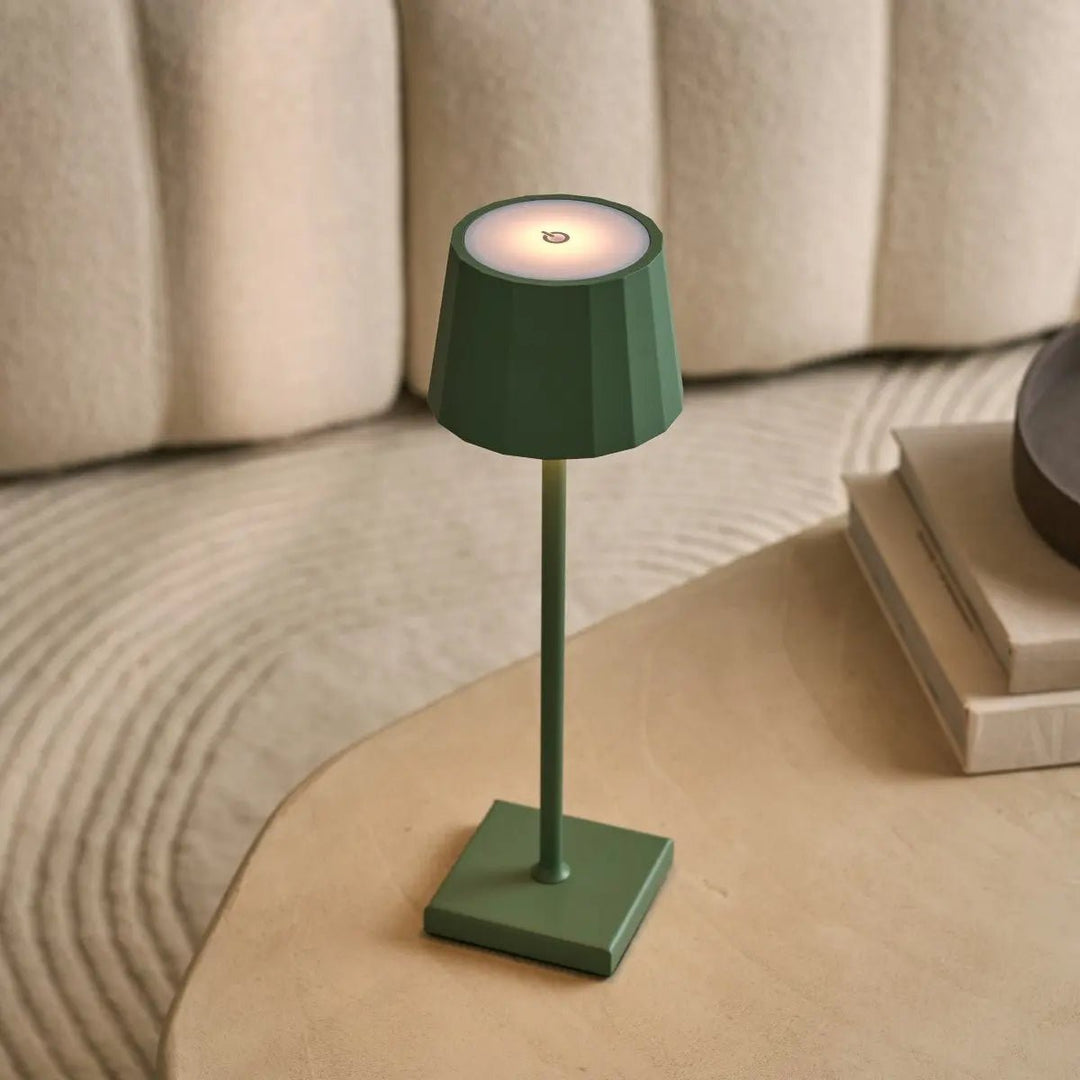 Wouter Sage Grøn genopladelig bordlampe