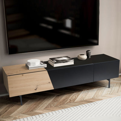 Lavt tv-bord i sort med egedekor - 150x40x40 cm