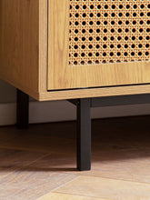 Lavt tv-bord i egedekor med Wiener fletning - 120x45,5x40 cm