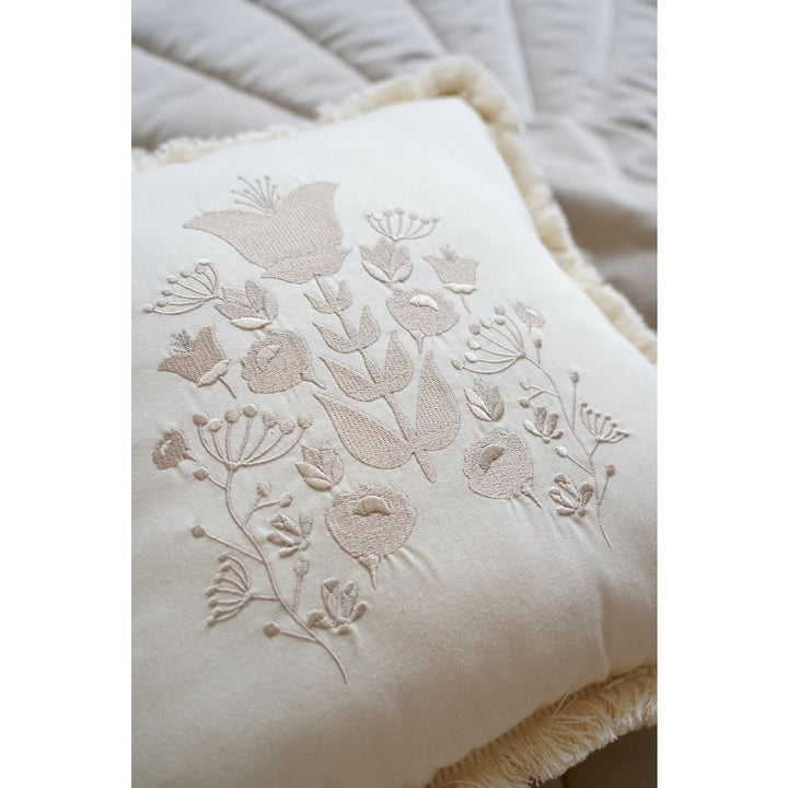 "Boho" pude med broderi