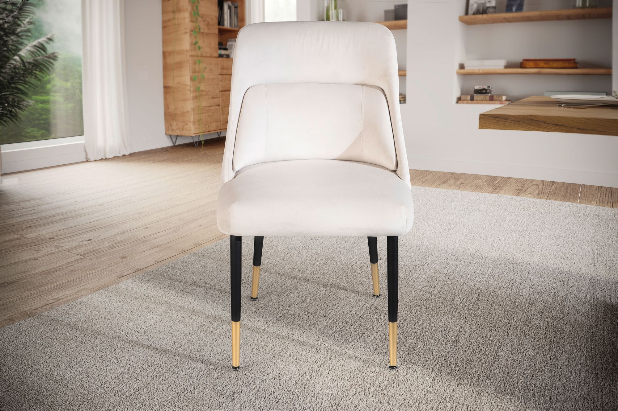 Stol i tidløst design med en elegant kombination af beige velour og sorte ben