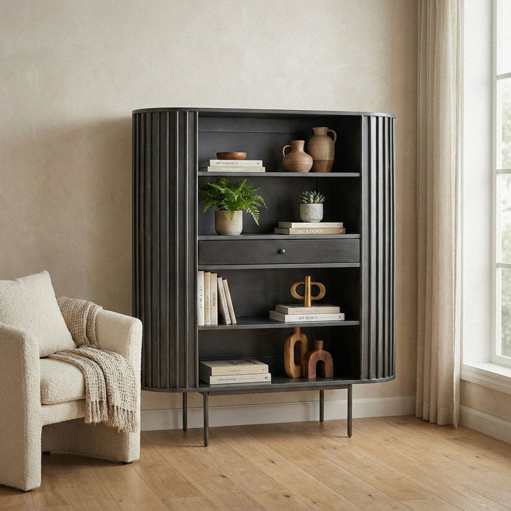 Massivt træreol Mango 105x122 cm lameldesign sort