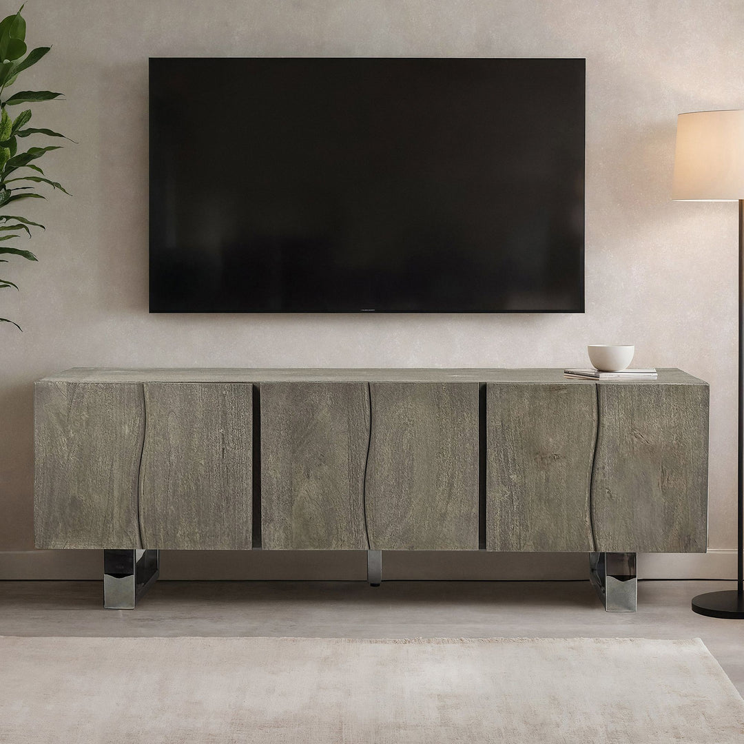 Lavskab i massivt akacietræ, røget grå, 160x56x46 cm, TV-skab med tre låger, designer TV-bord, højt TV-skab, moderne gråt TV-bord, TV-skab til stue med metalben