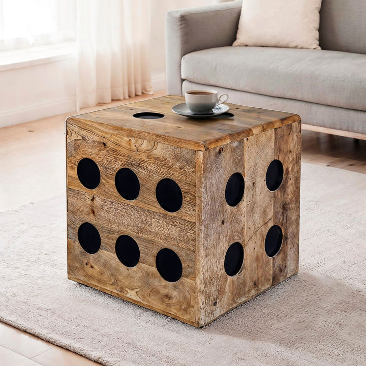 Kubeformet skammel af massivt mangotræ, 41x41x41 cm, designer kubesæde og sidebord, trækubedekoration og sofabord, robust træskammel i XXL kubedesign