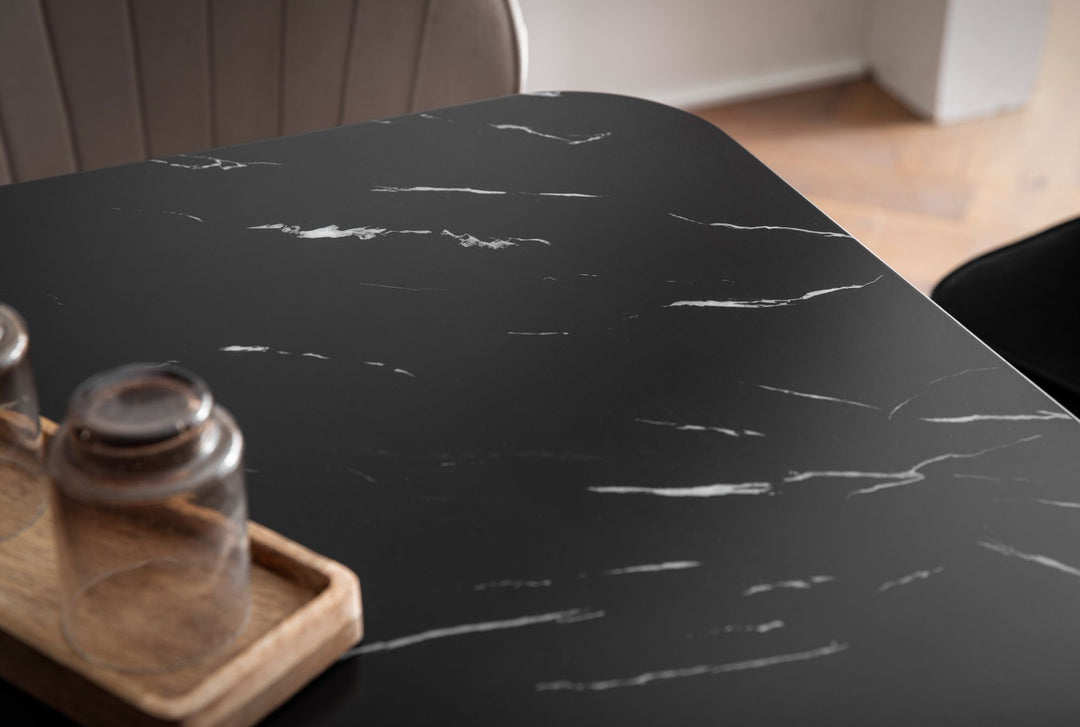 Spisebord med bordplade i sort marmorlook - 160 x 80 cm - Metalstel