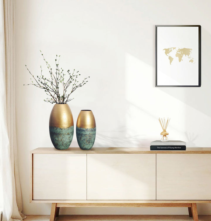 Dekorativ sæt med 2 vaser, aluminium og guldfarvet