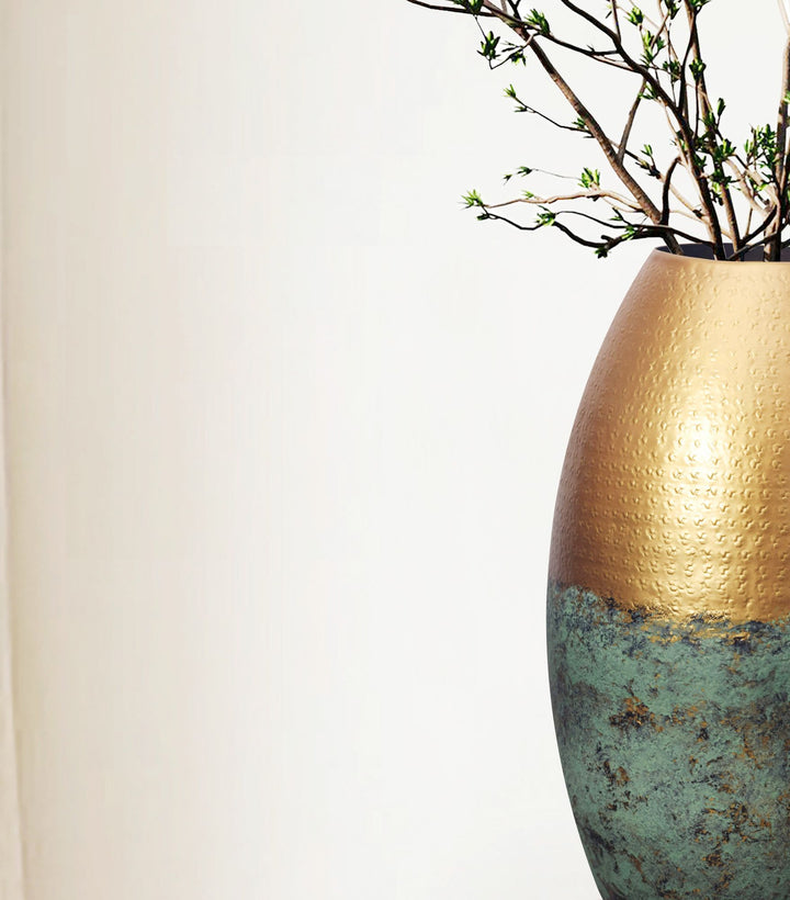 Dekorativ sæt med 2 vaser, aluminium og guldfarvet