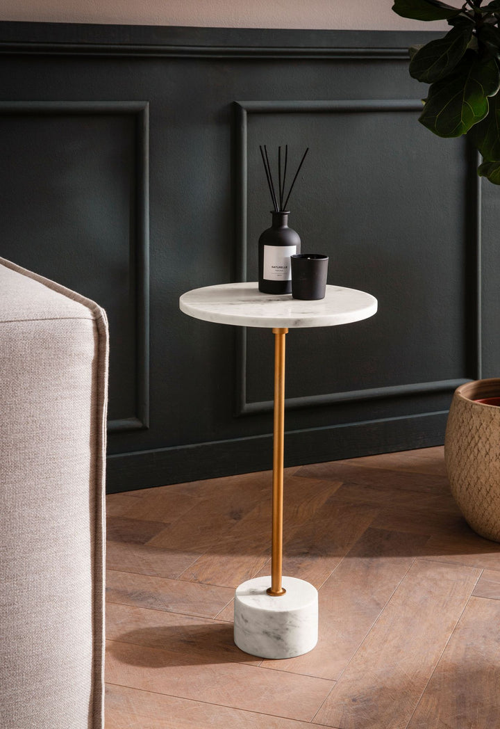 Sidebord, ægte marmor, metal, 30x30x55,5 cm, hvid og guld, lille rundt sidebord, moderne stuebord, højt marmorbord