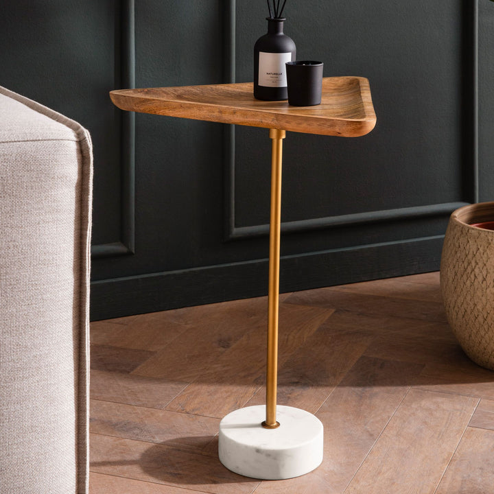 Sidebord, massivt mangotræ, ægte marmor, 45x40x55 cm, endebord, lille trekantet sidebord, moderne stuebord, højt sofabord