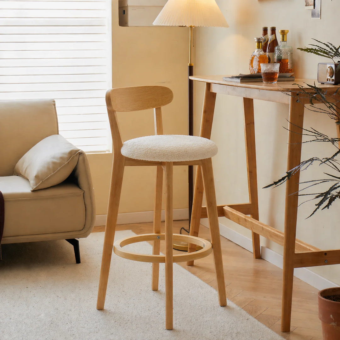 VITORIA barstol i bouclé – blød komfort og skandinavisk design