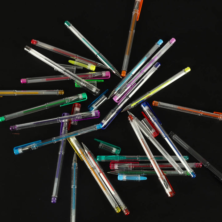 Sæt med 25 farvede glitter gelpenne.