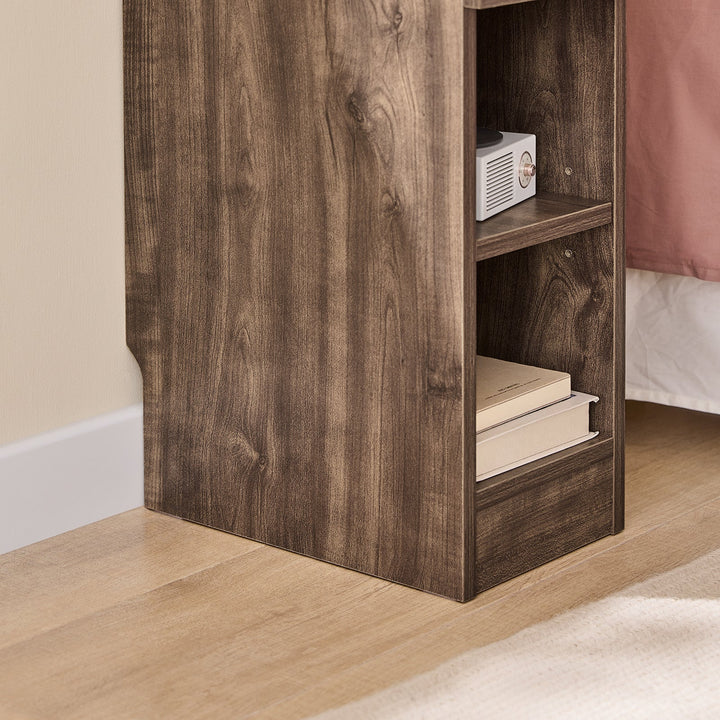 Elegant og pladsbesparende sengebord med skuffe i trælook (20 x 60 x 35 cm)
