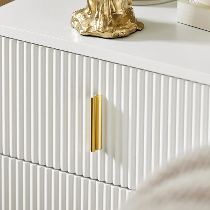 Hvidt natbord med 2 skuffer, moderne og kompakt sengebord til soveværelset