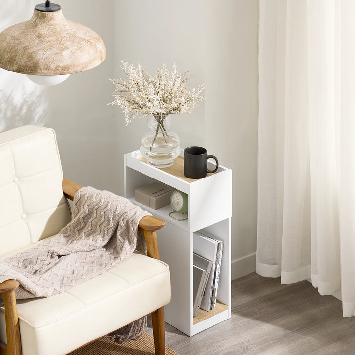 Smalt natbord i hvid med skuffe og hylde – moderne sidebord til soveværelse og stue, 20 × 35 × 60 cm