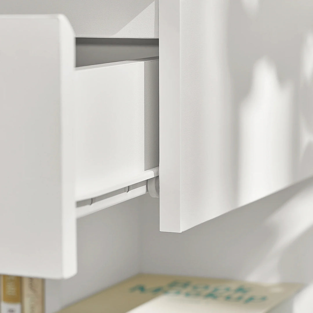 Sæt med 2 hvide sengeborde, moderne natborde med skuffe og 2 hylder