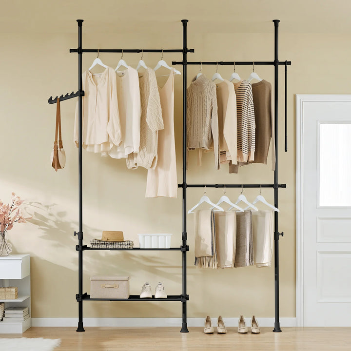 Stabil og justerbar teleskopisk garderobe i sort – åben tøjstang med hylder og kroge til soveværelse eller walk-in-closet