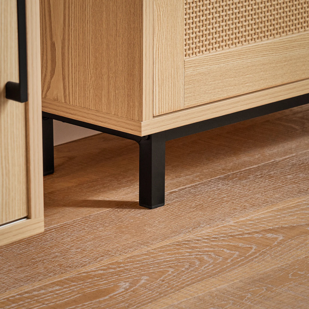 Entrésæt med skobænk og skoskab i smuk japandi-stil, naturfarvet