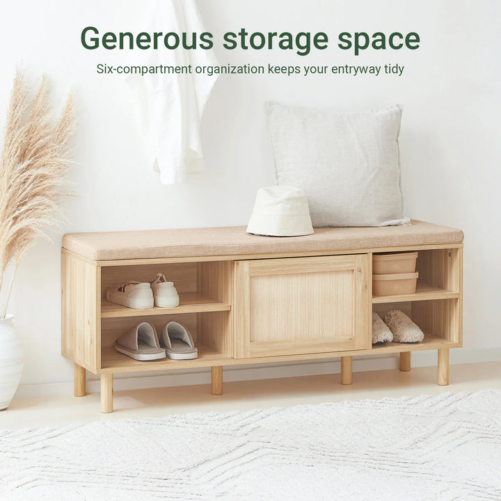 Entresæt med knagerække og skobænk i træ