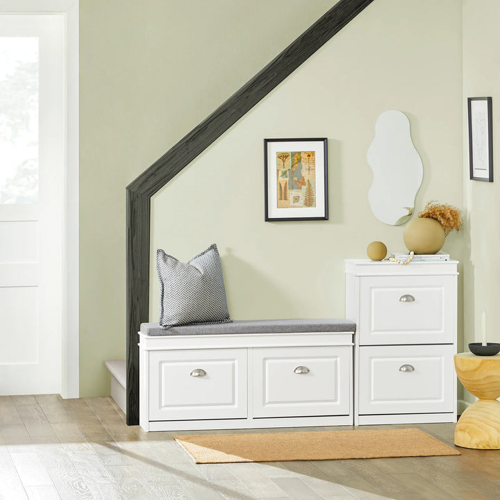 Entrésæt med skobænk og skoskab, skandinavisk stil