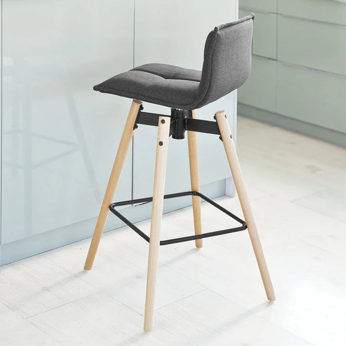 Moderne barstol med grå hynde, ben i bøgetræ, B38 x D36 x H98 cm