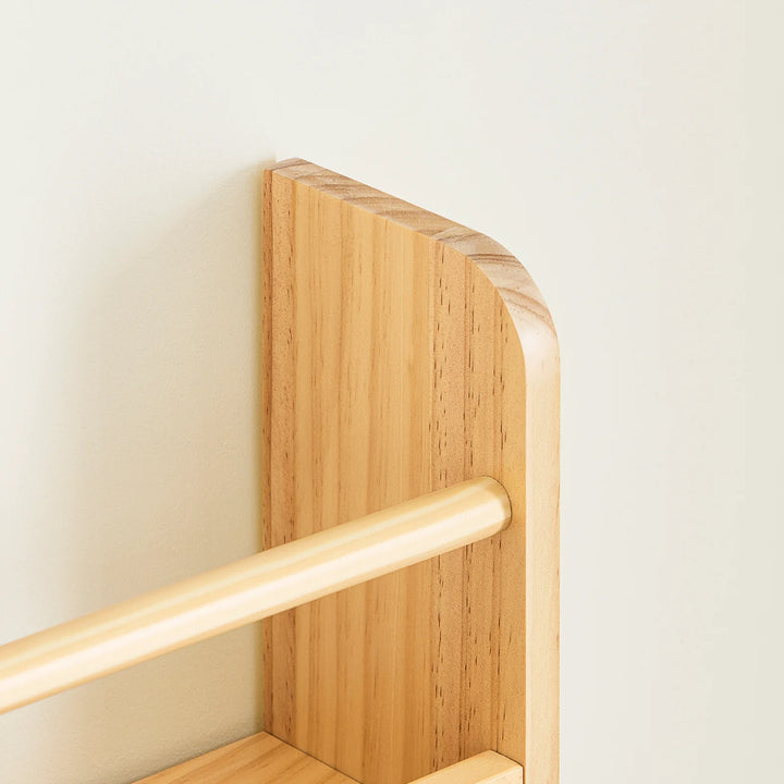 Børnebogreol i naturfarve – vægmonteret bogreol med 4 niveauer til bøger og legetøj (80 × 12 × 118 cm)