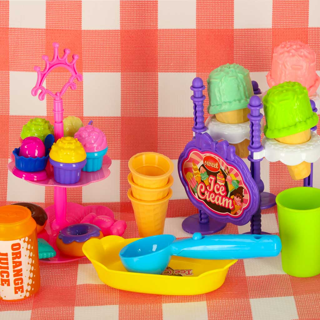 Picnickurv isbutik desserter mad forplejning snacks til picnic