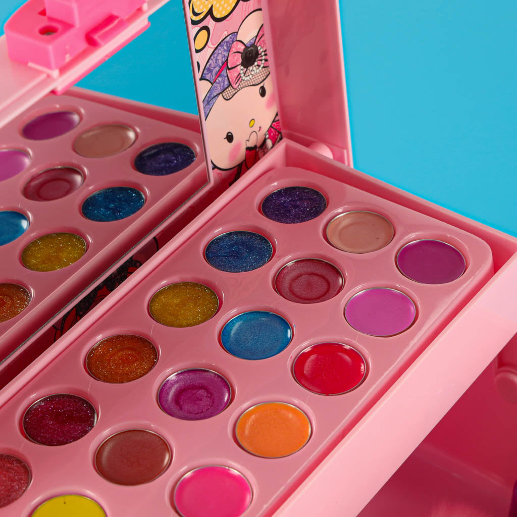 Brystmakeup og neglesæt makeup kosmetik skygger lak kuffert