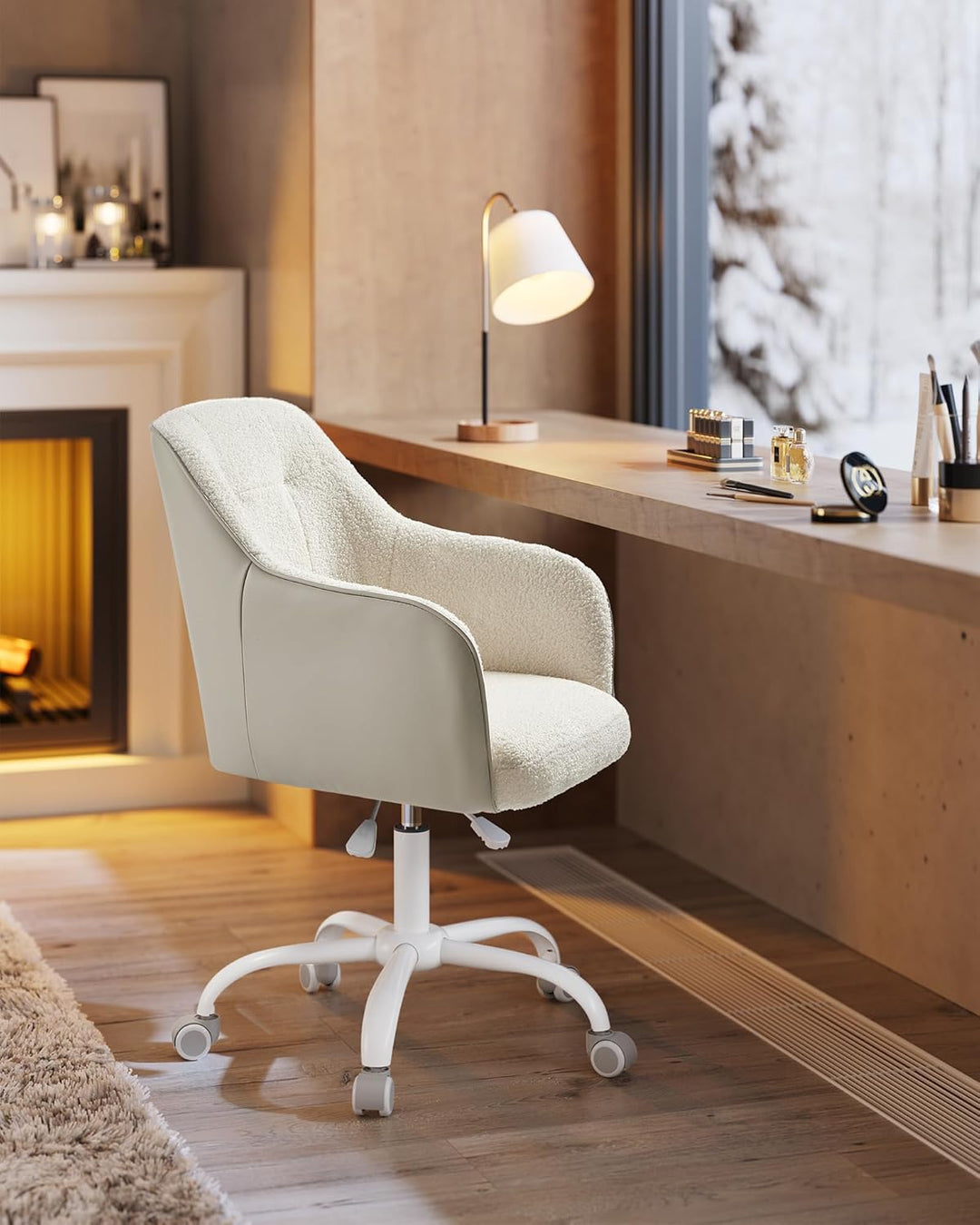Kontorstol i cappuccino beige med justerbar højde, drejefunktion og bæreevne op til 110 kg, beige