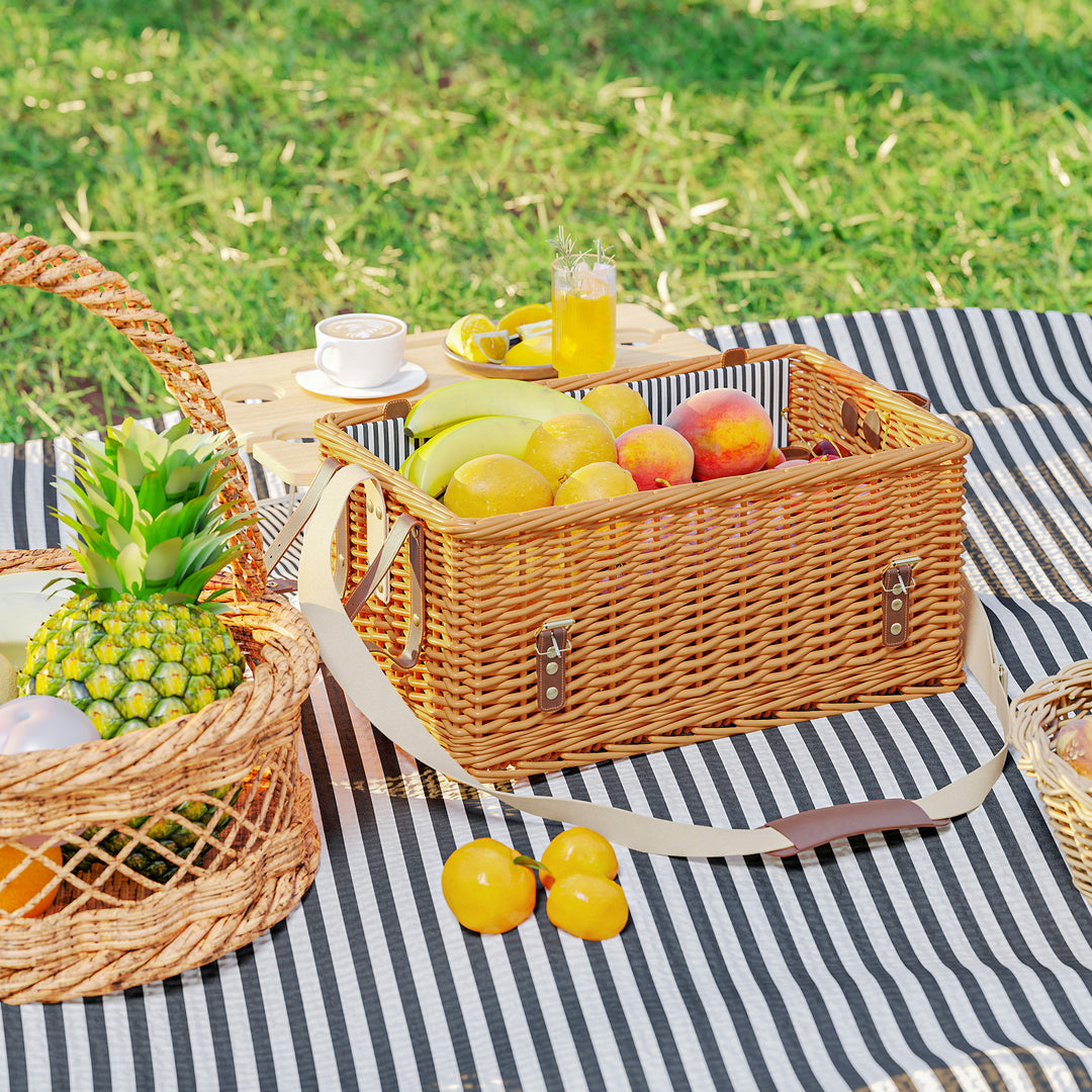 Willow picnickurv til 4 personer med picnictæppe, bestiksæt, flaskeåbner, lysebrun