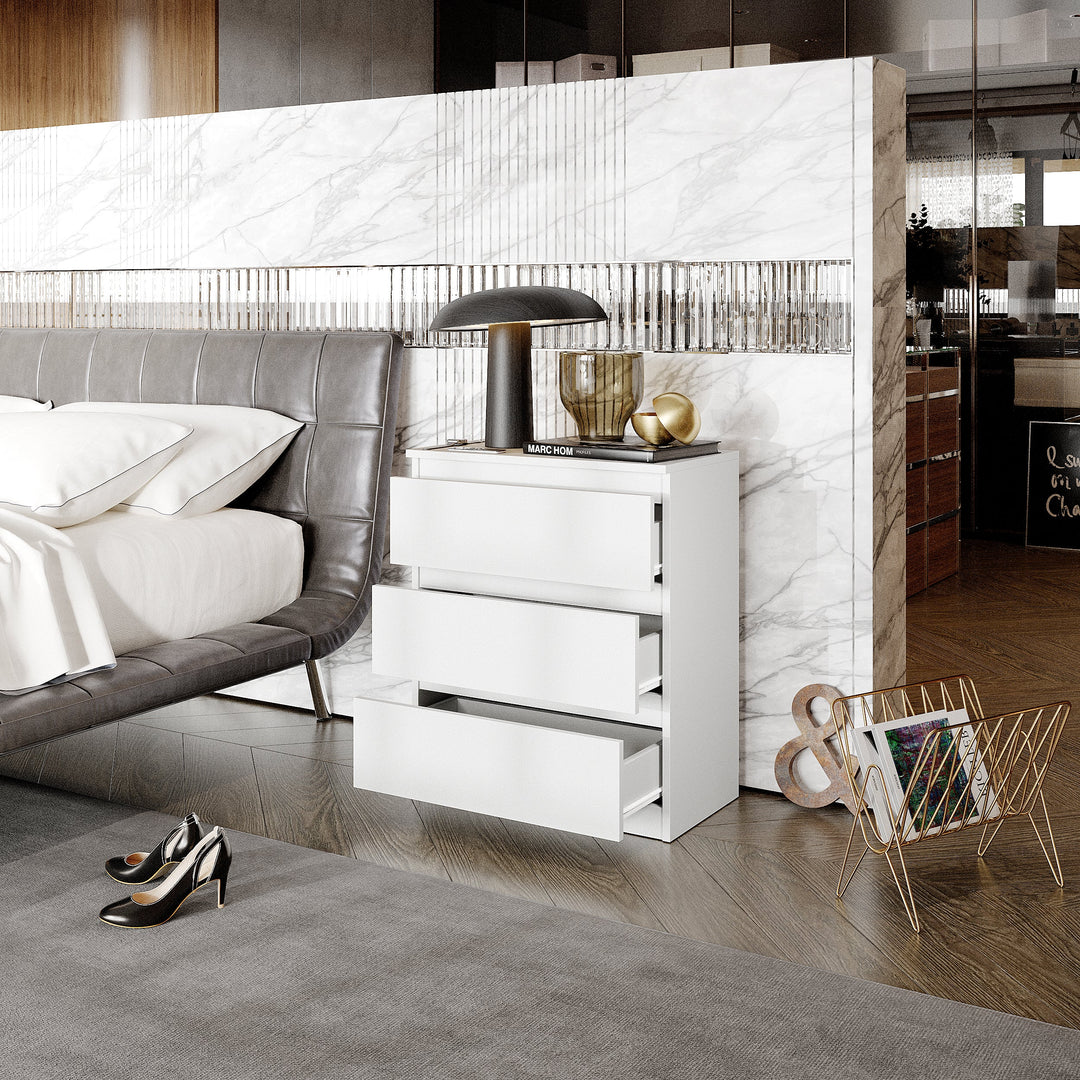 GABRIEL - Natbord / sengebord med 3 skuffer - Hvid Mat - H72cm B60cm D33cm