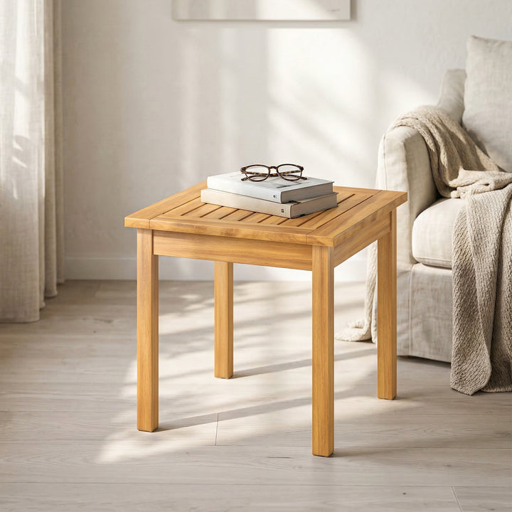 Sidebord 48 x 48 cm, vejrbestandigt havebord med lameldesign og justerbare fødder, firkantet