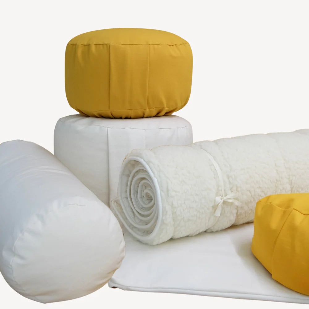 Økologisk yogamåtte i fåreuld – blød, varm og naturlig, 90 × 200 cm – ca. 500 g uldfyld