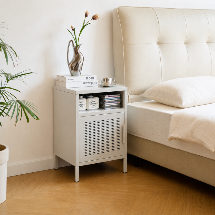BODEN Natbord i metal med 1 dør, beige