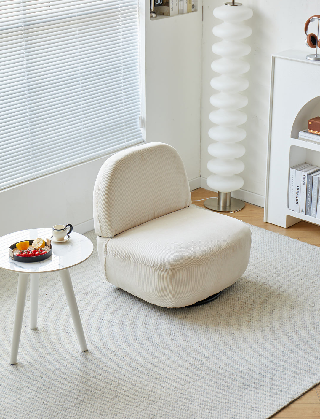 KAMPALA Beige fløjlsbøjle drejestol