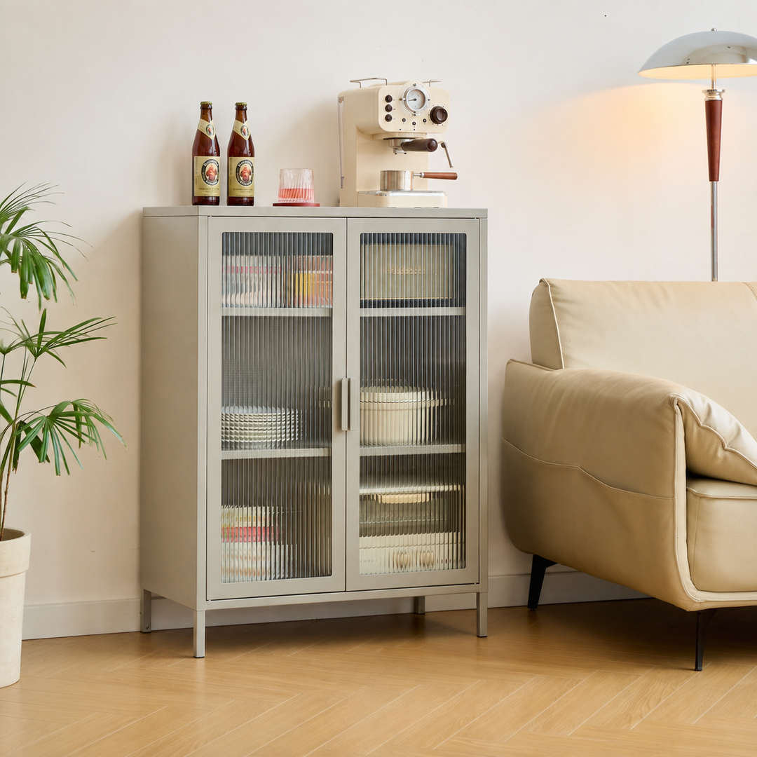 SKIEN skænk med 2 glaslåger – Beige