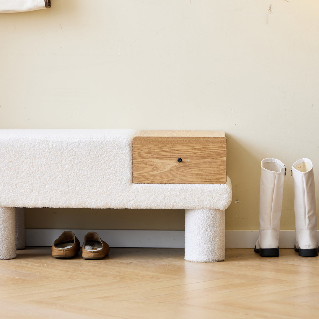 VADSO bænk med skuffe – hvid bouclé og skandinavisk design