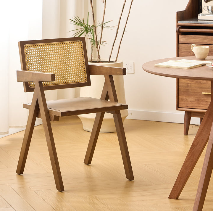 MADEIRA spisebordsstole i massivt træ og rør
