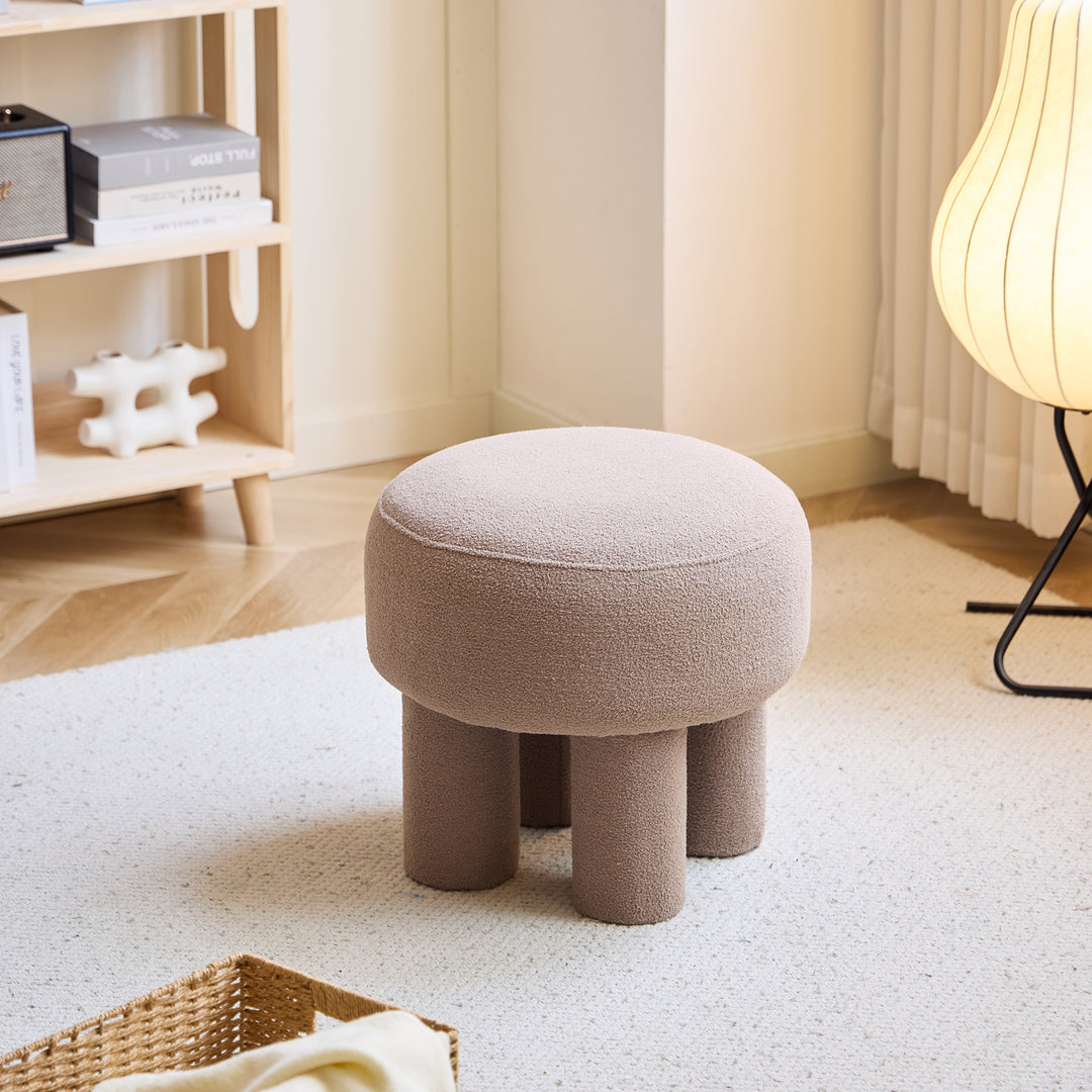 ARHUS Taupe Bouclé Stuepuf i skandinavisk stil