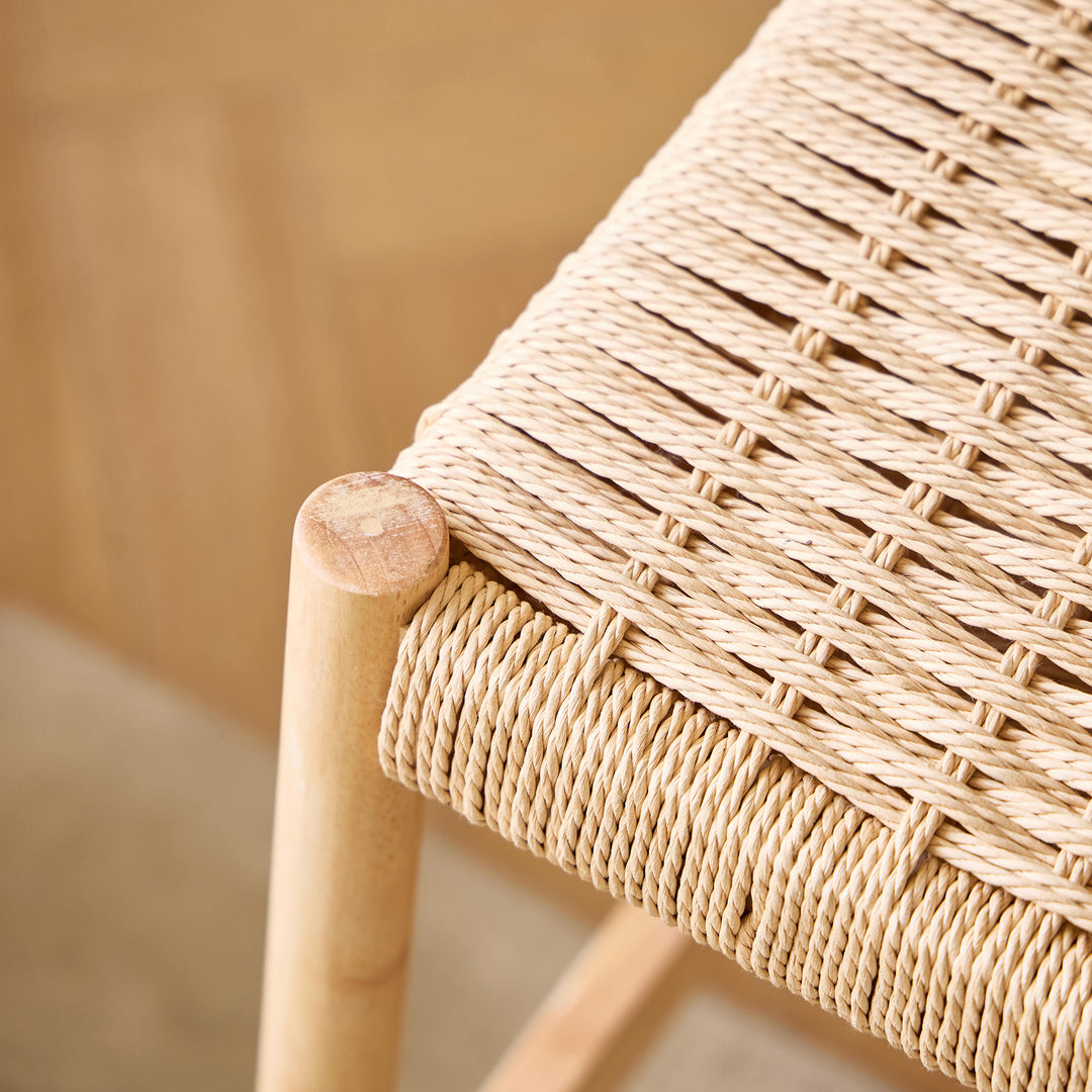 SALTA barstol i træ og reb – skandinavisk design med naturlig charme