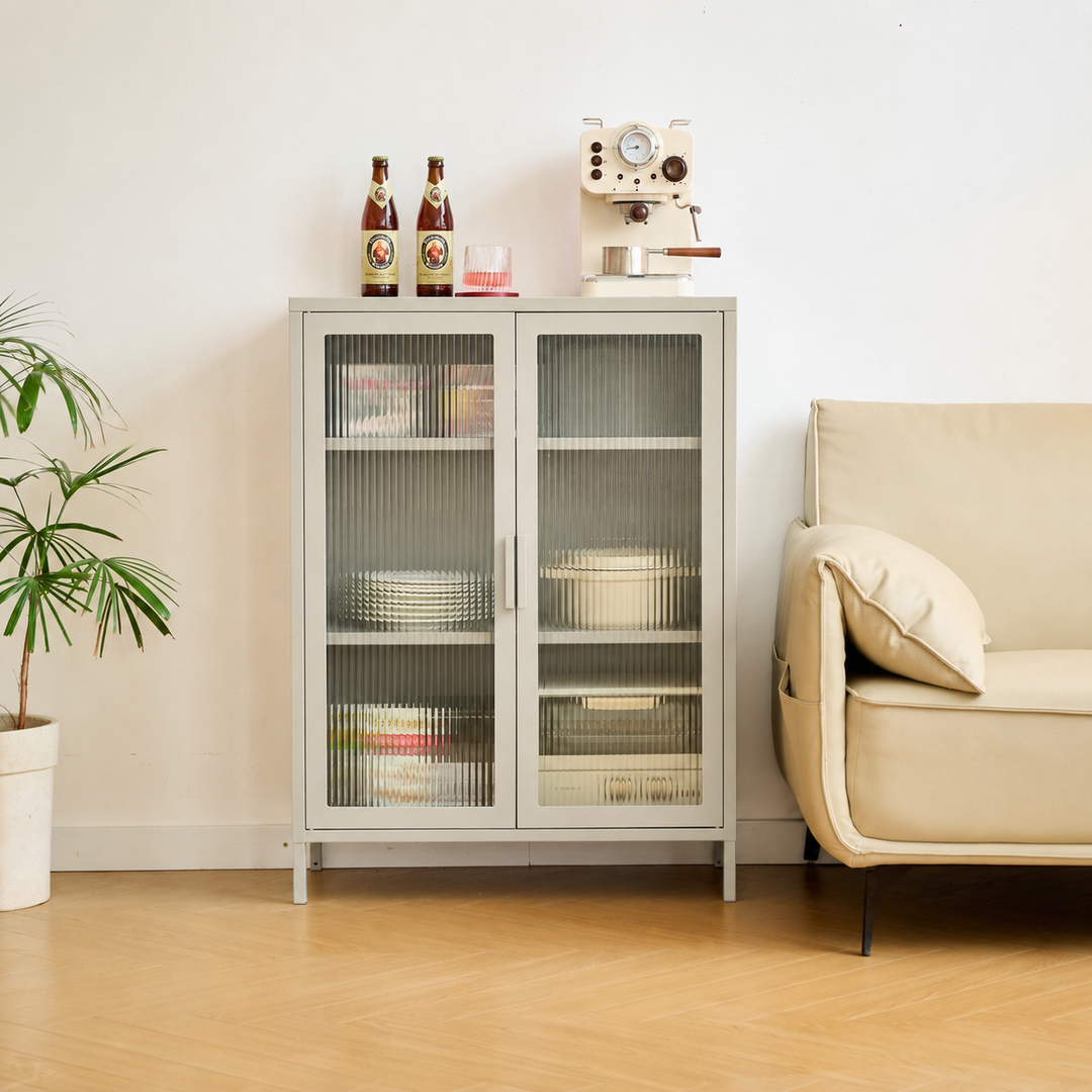 SKIEN skænk med 2 glaslåger – Beige