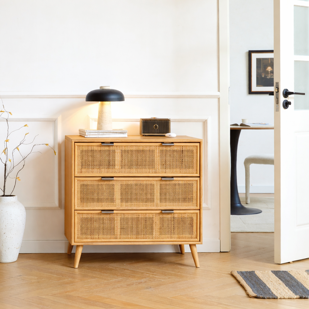 MANILLA Kommode med 3 skuffer i massivt træ og naturlig rattan