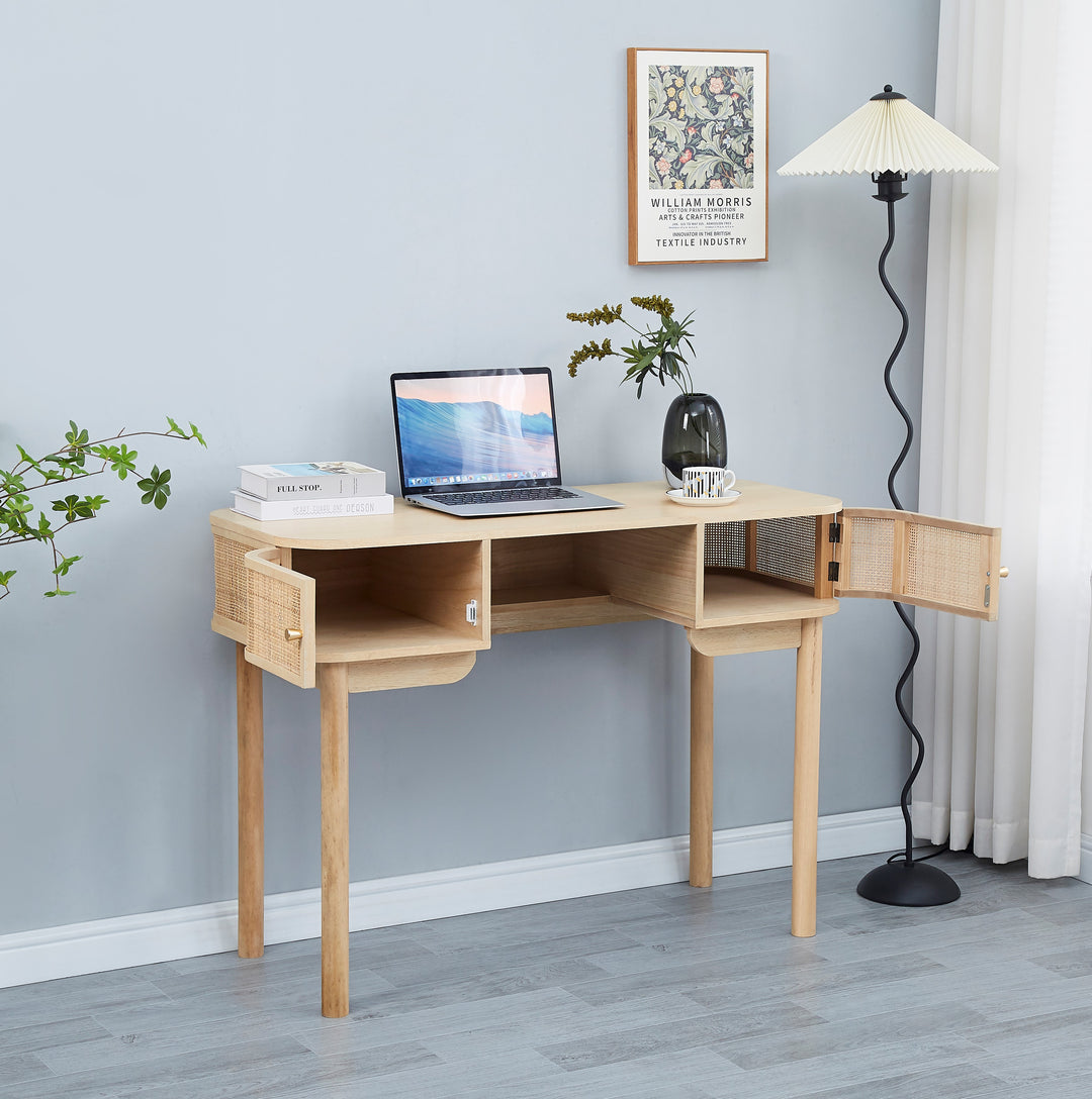 TOYAMA skrivebord med skuffer – naturlig rattan og moderne design