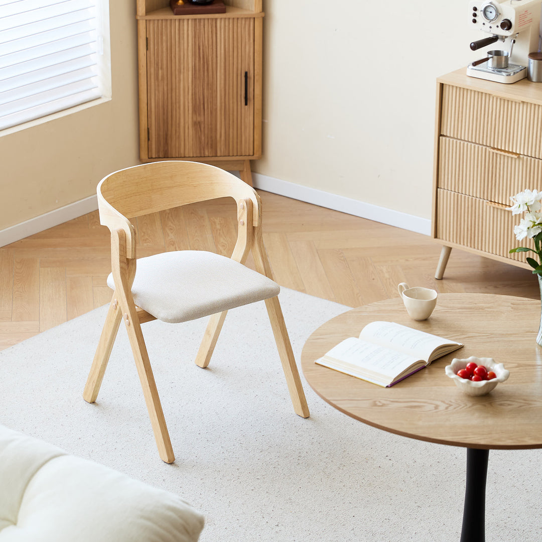 PORI Sæt med 2 skandinaviske spisestole i massivt træ og beige stof