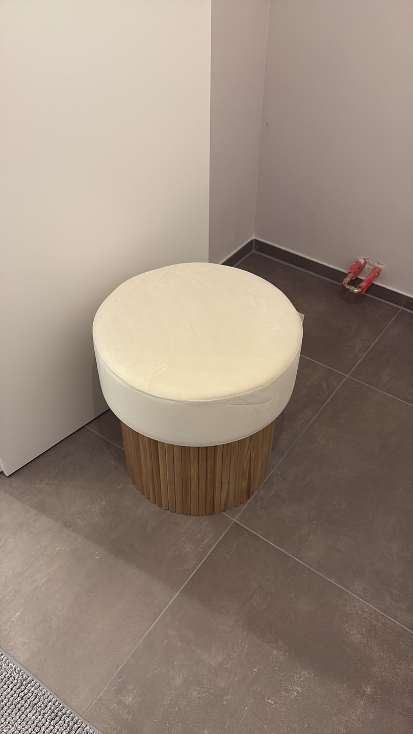OTSU Beige fløjlspuf med opbevaring