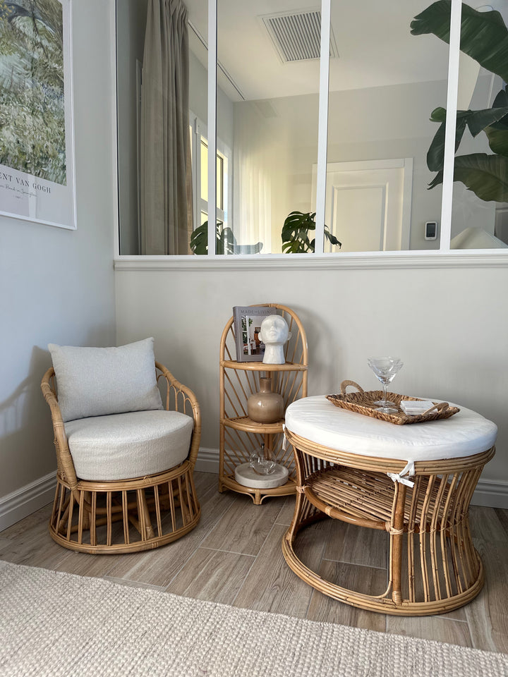 SERAM naturlig rattan og beige stofpuf