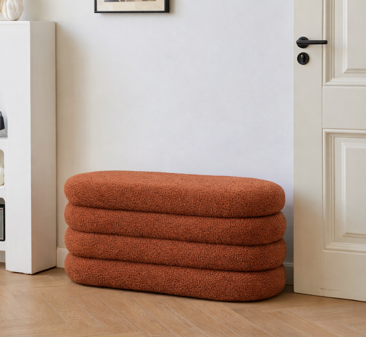 UPPSALA bænk i bouclé – moderne design og blød komfort